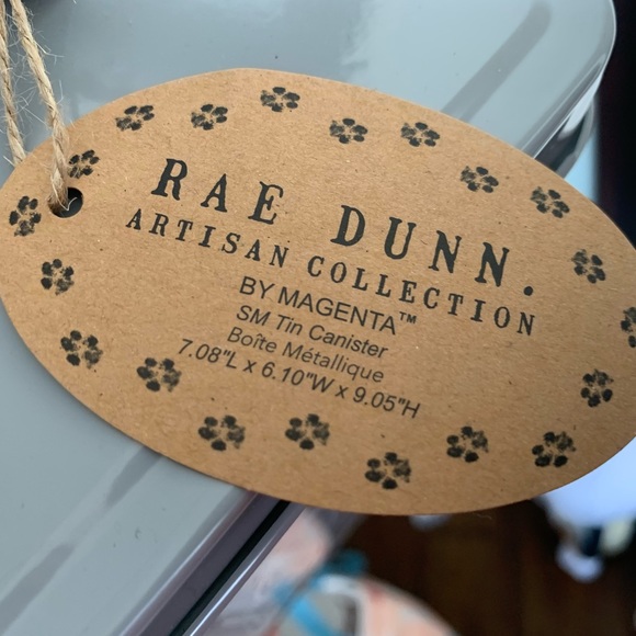 ๐บ๐ธ Rae Dunn CHOW DOWN small pet bin - Picture 2 of 3